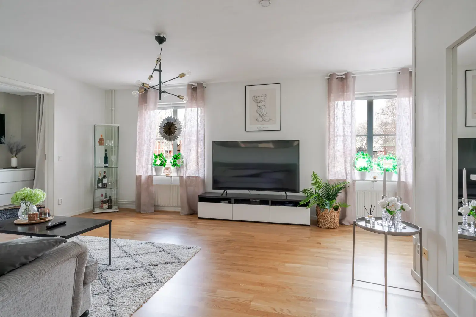 Lägenhet, Stora Nygatan 13, Östhammar. Bild 1 av 23