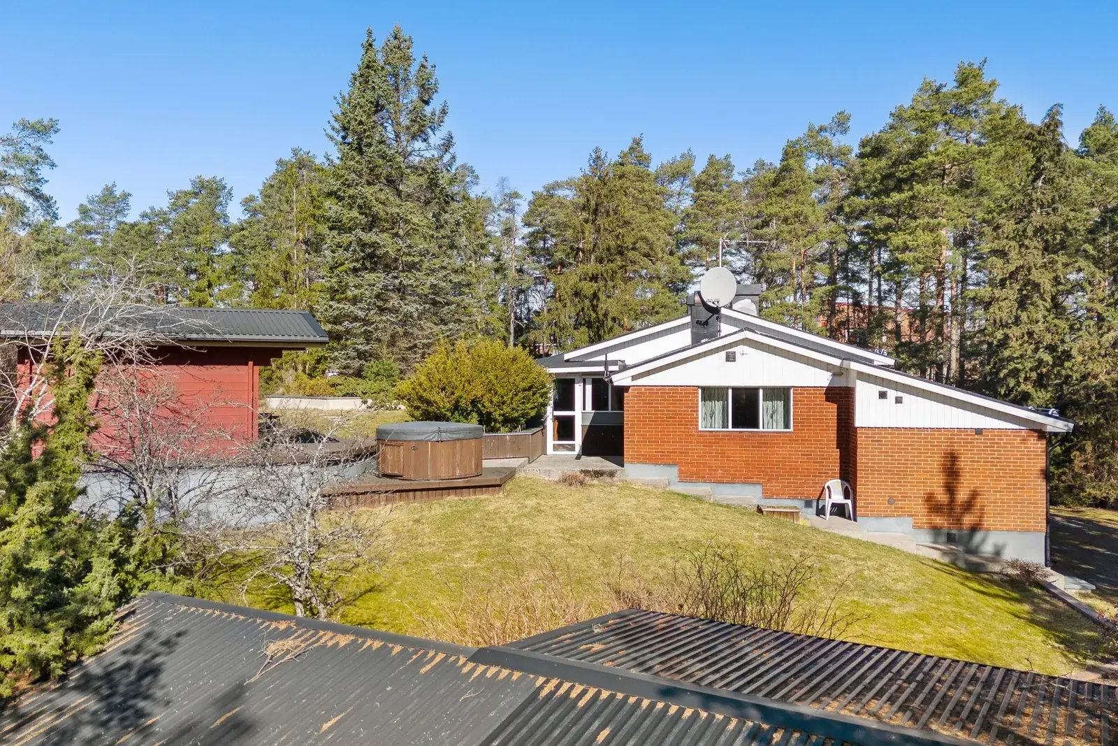 Villa, Hammerstavägen 6, Botkyrka. Bild 1 av 40