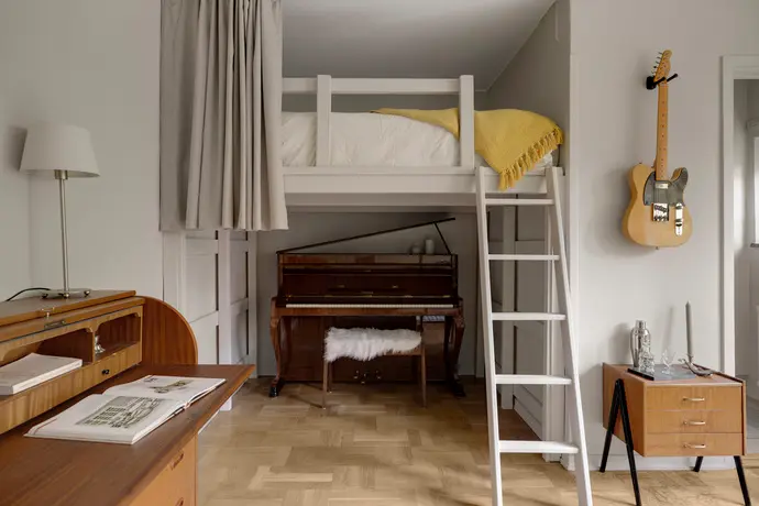 Apartment, Svartågatan 45, Stockholm. Photo 1 of 24