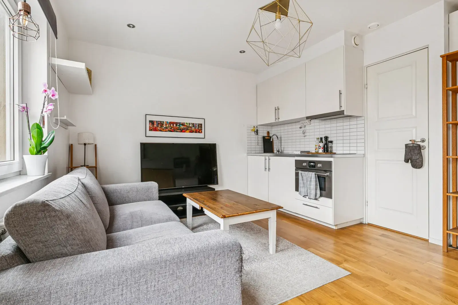 Apartment, Spritsvägen 11, Stockholm. Photo 1 of 21