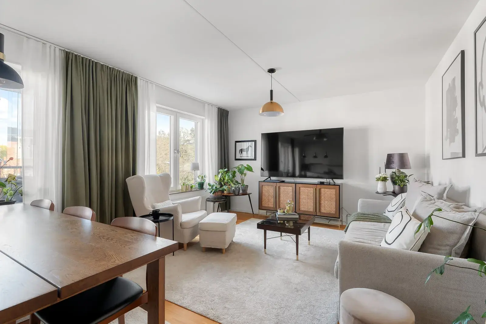 Apartment, Sköllerstagatan 56, Stockholm. Photo 1 of 33