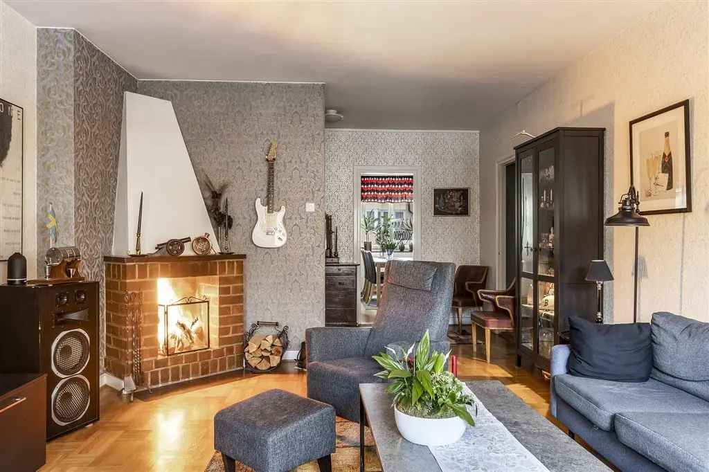 Lägenhet, Bondebacken 13 A, Västmanland. Bild 1 av 21