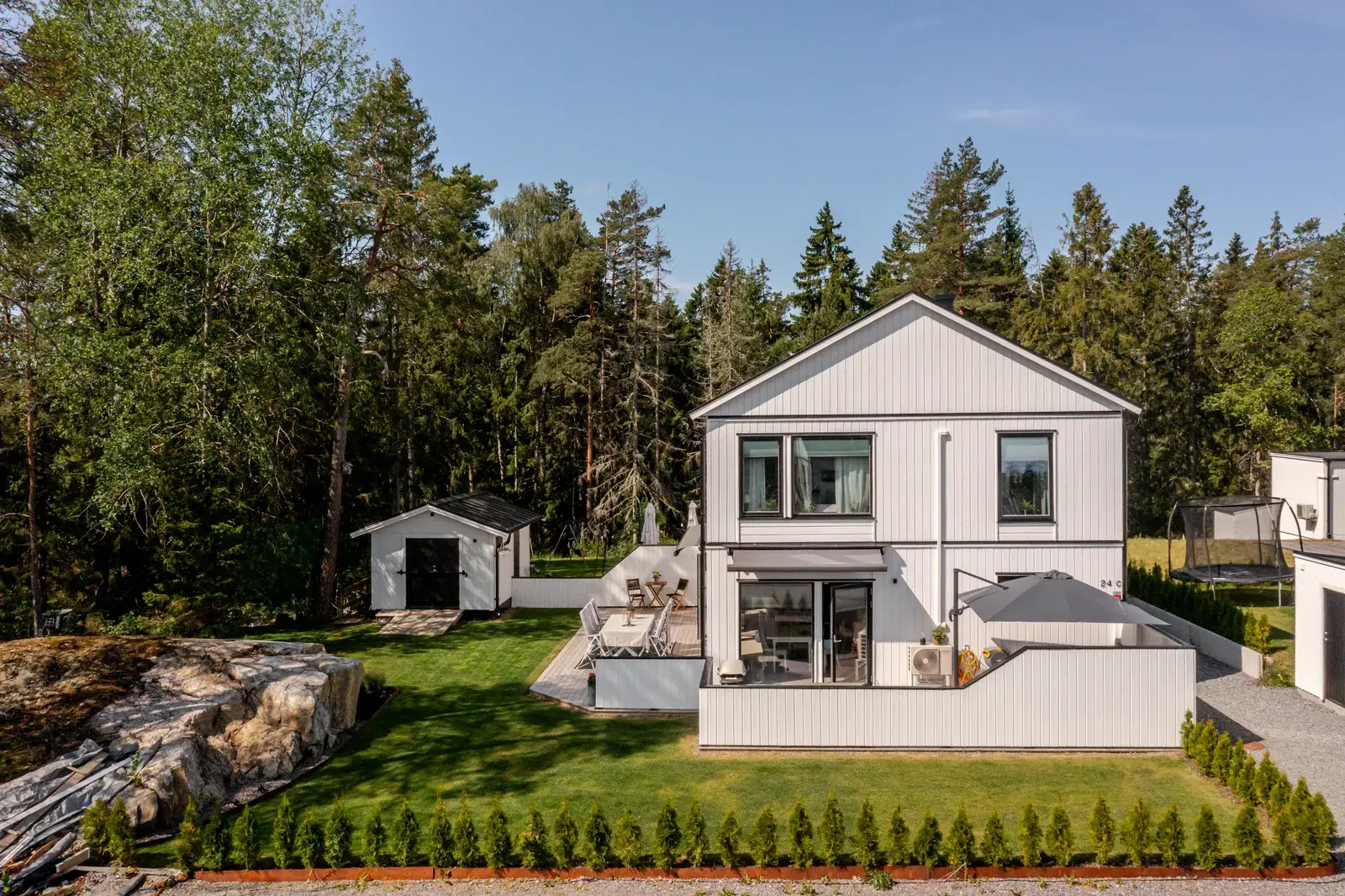 Bild 1 av 40 på Österängsvägen 24C