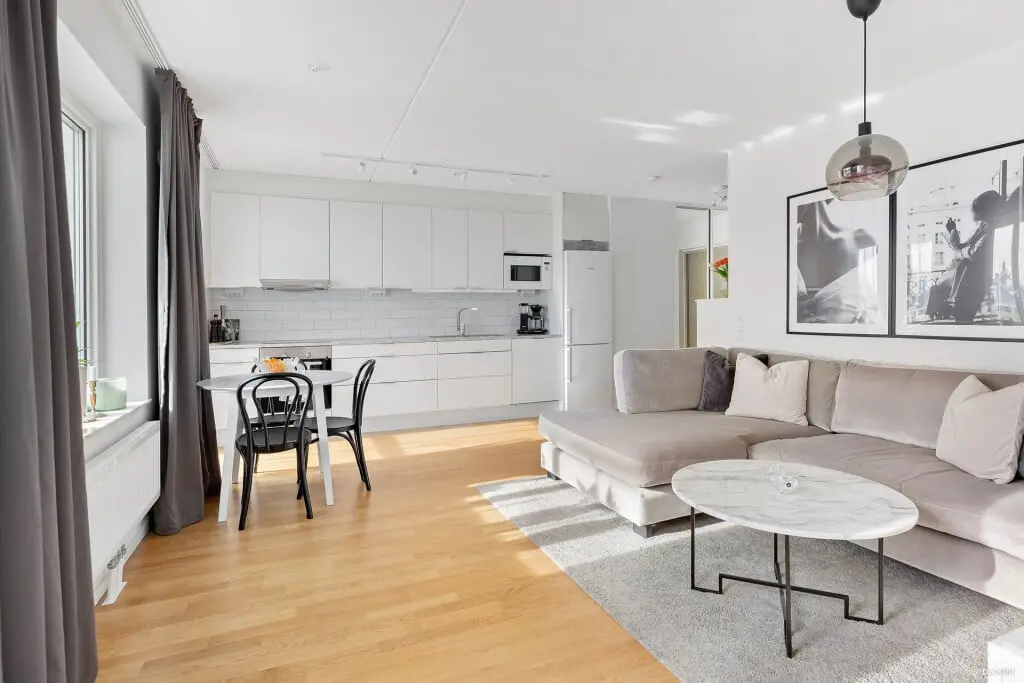 Apartment, Hjärtstensvägen 13, 2tr, Stockholm. Photo 1 of 16