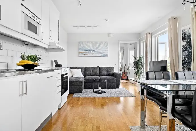 Bild 1 av 10 på Mjölnergatan 14
