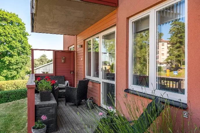 Lägenhet, Rosenhöjdsvägen 17, Södertälje. Bild 1 av 18