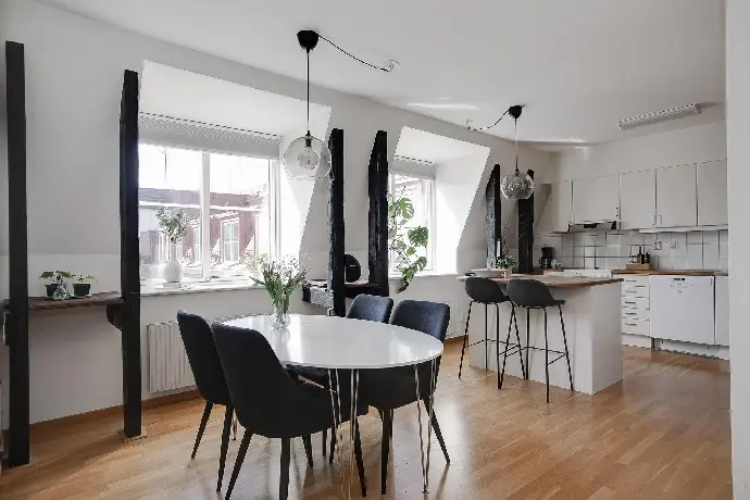 Bild 1 av 30 på Skolgatan 1B