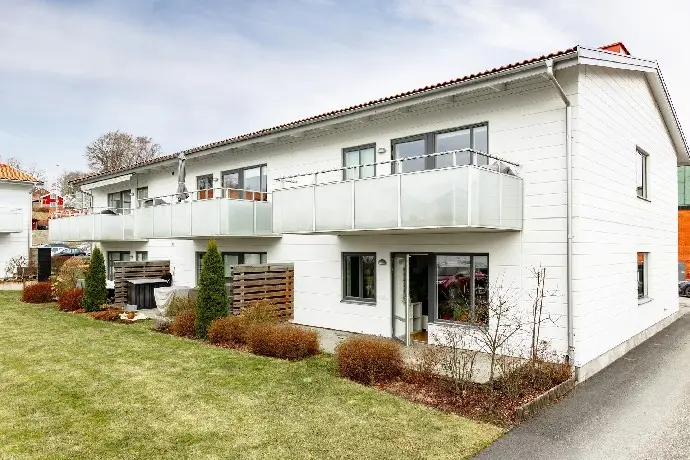 Bild 1 av 20 på Västra Pumparegatan 2F