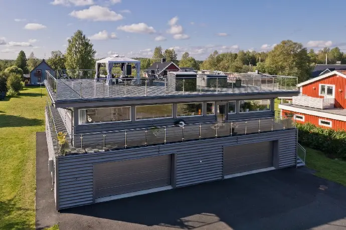 Bild 1 av 40 på Kolbacksvägen 8
