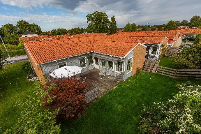 Lägenhet, Pehr Bäckmans väg 2A, Växjö. Bild 1 av 35