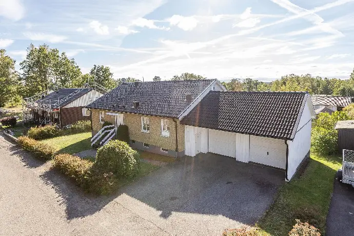 Image 1 of 36 of Baldersvägen 3