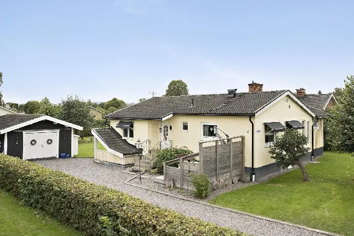 House, Västanvägen 33, Borlänge. Photo 1 of 28