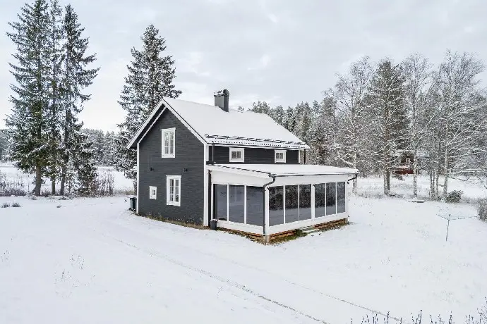 Bild 1 av 38 på Hallsta 367