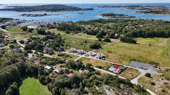 Bild 1 av 12 på Askesvängen 8