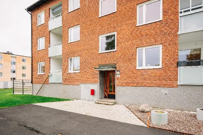 Image 1 of 17 of Bigatan 11