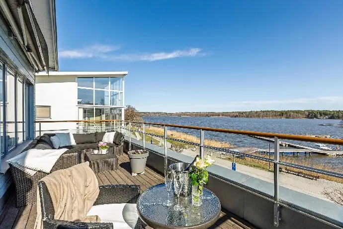 Lägenhet, Kung Göstas Väg 24, Strängnäs. Bild 1 av 23