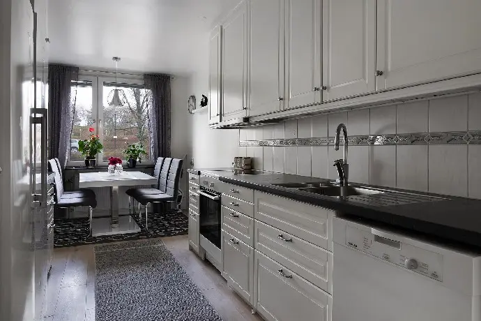 Lägenhet, Kongahällagatan 60, Kungälv. Bild 1 av 31
