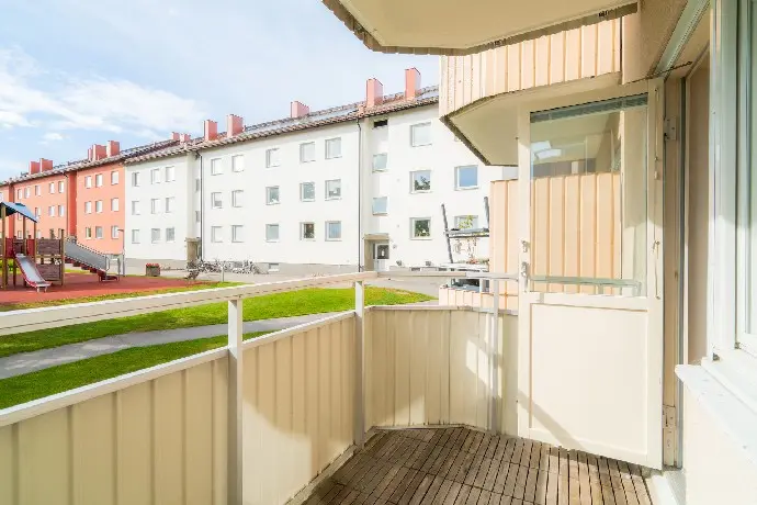 Bild 1 av 20 på Regeringsvägen 9