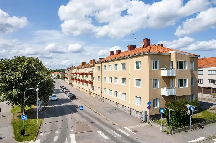 Bild 1 av 20 på Tuna torg 4B