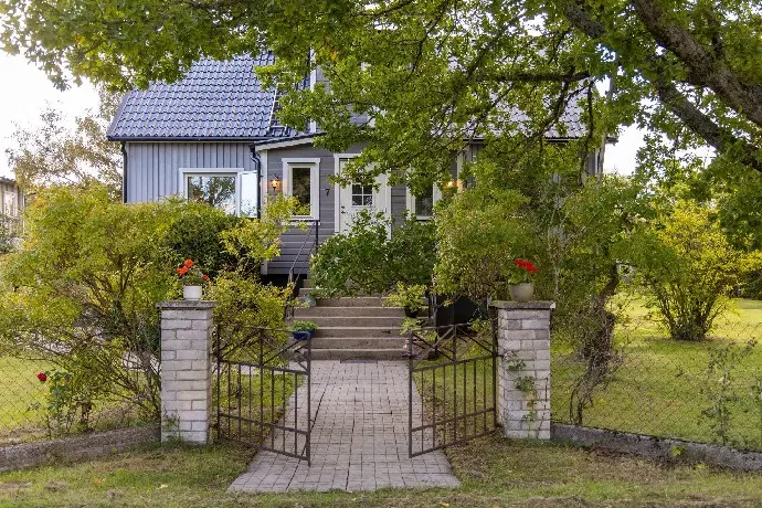 Villa, Anna Dubbes väg 7, Gotland. Bild 1 av 20
