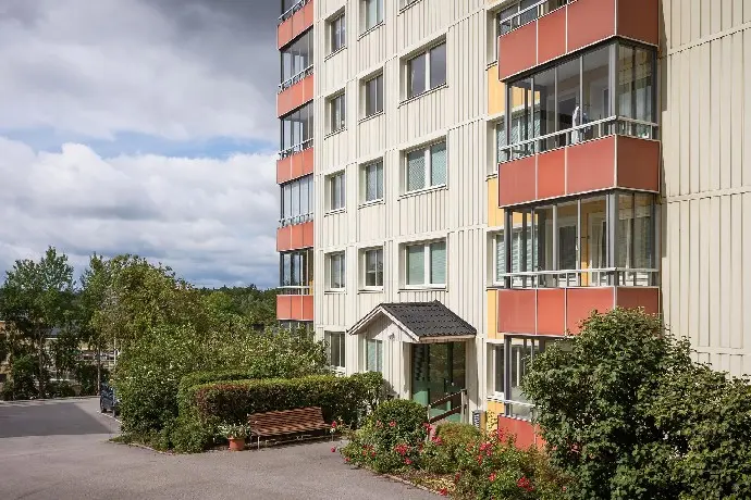 Image 1 of 15 of Östra Bergsgatan 1A