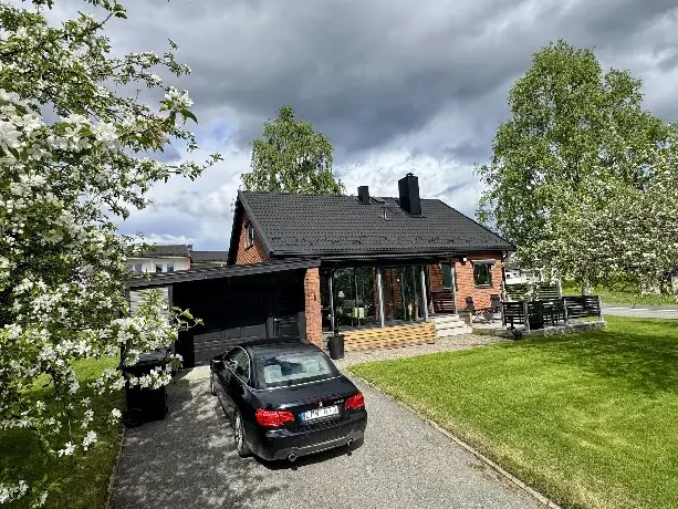 Image 1 of 20 of Gruvgatan 1