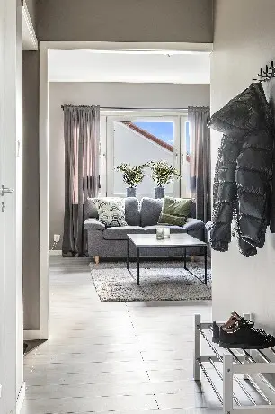 Image 1 of 17 of Torsgatan 25A