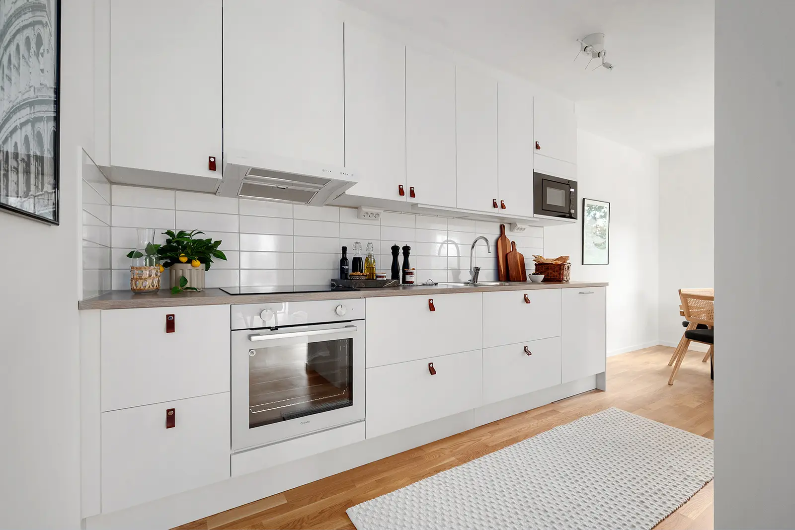 Apartment, Villagatan, Mark. Photo 1 of 11