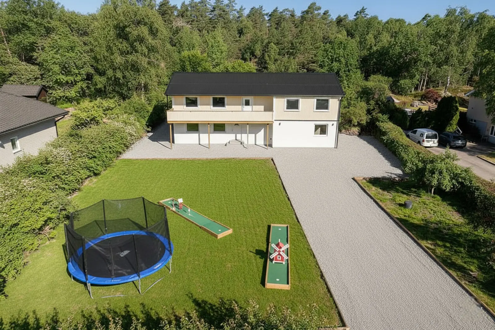 Villa, Lövdalsvägen 60, Segeltorp. Bild 1 av 20
