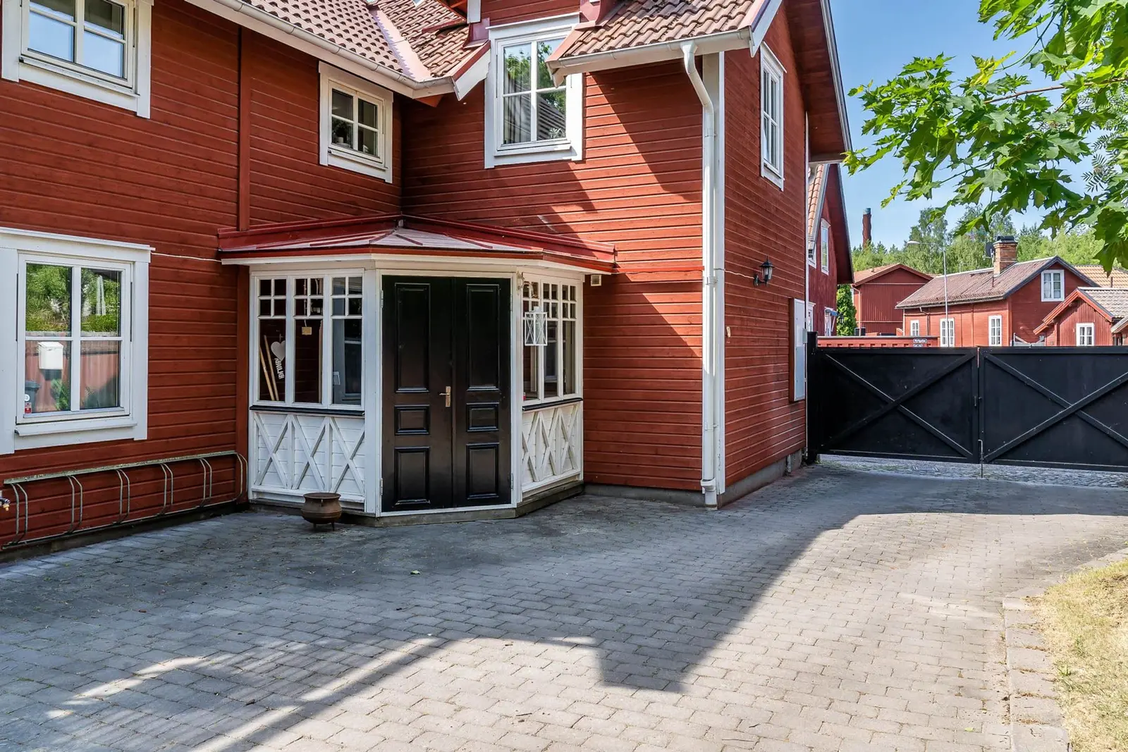 Bild 1 av 20 på Hyttgatan 88