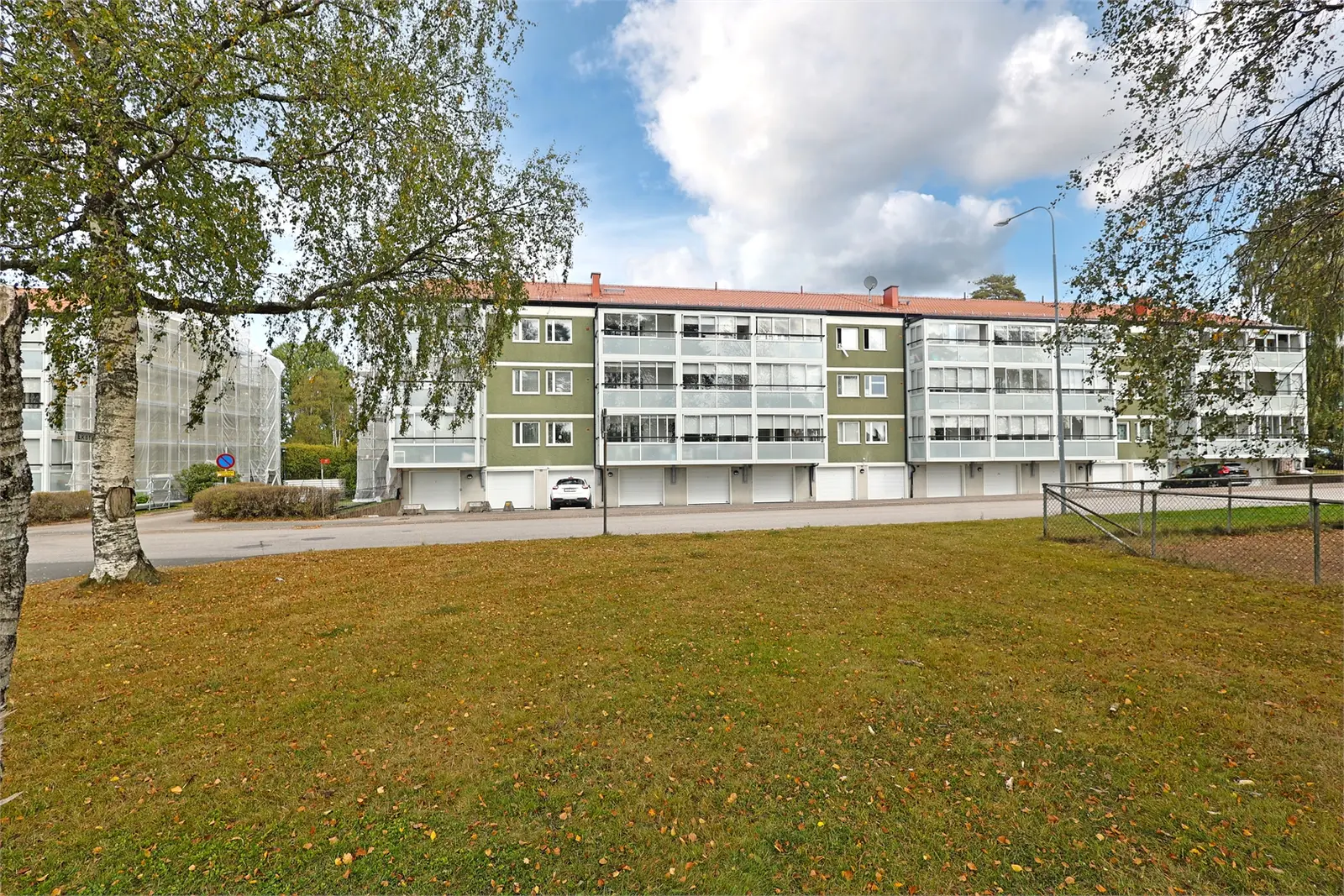Bild 1 av 17 på Parallellgatan