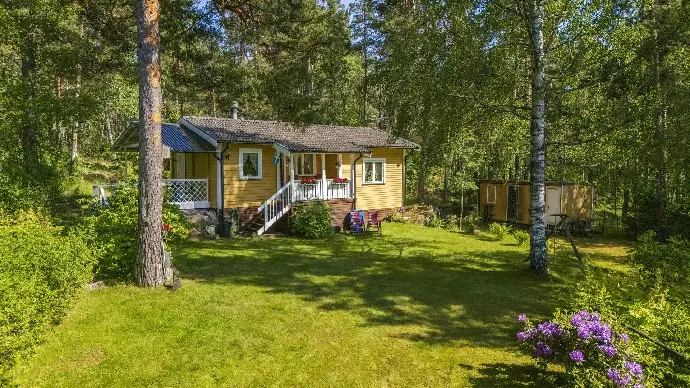 Fritidshus, Kroppkärrsallén 58, Karlstad. Bild 1 av 27