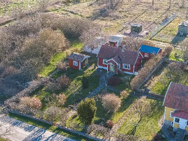 Bild 1 av 37 på Grönhögen 133