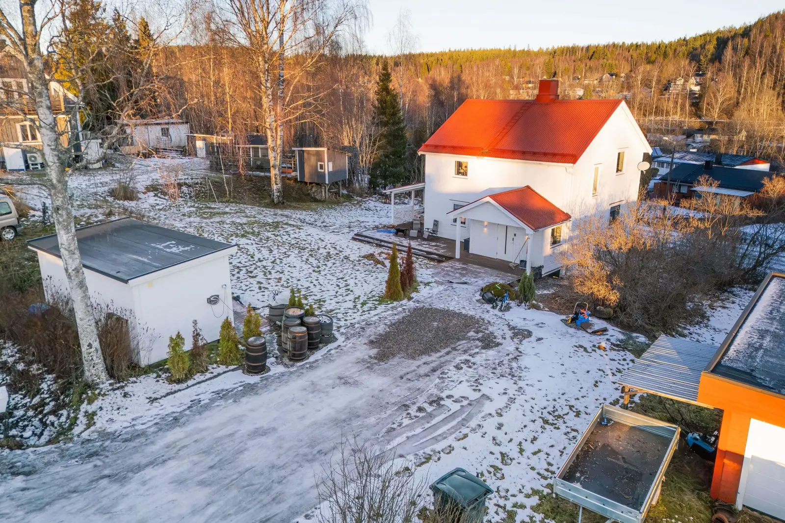 Bild 1 av 20 på Hovsmedsvägen 12