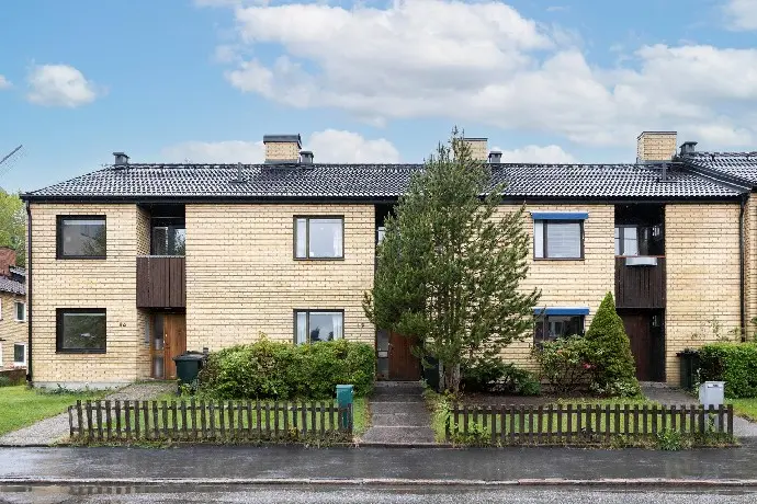 Villa, Högbergsgatan 11B, Södertälje. Bild 1 av 23