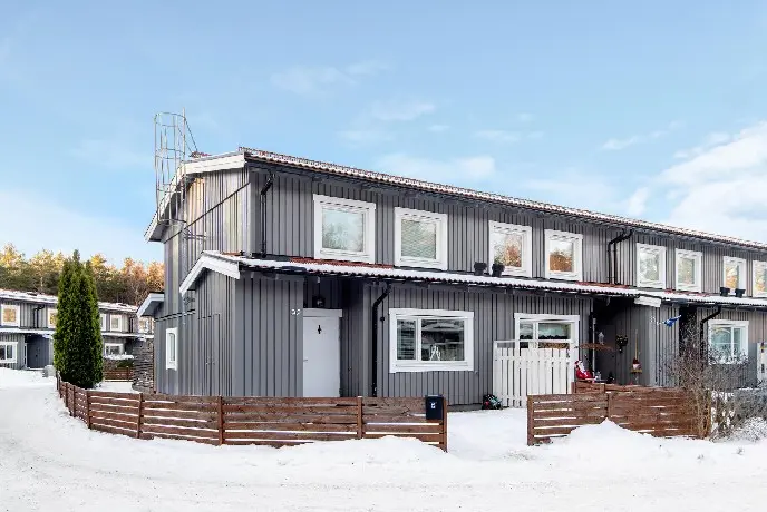 Lägenhet, Tuvvägen 92, Haninge. Bild 1 av 34
