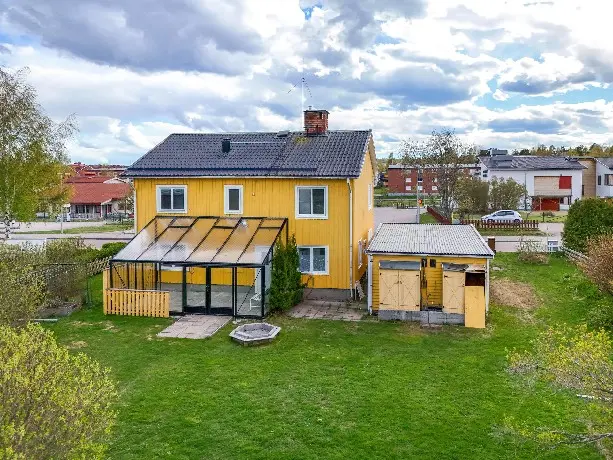 Villa, Edelsbergsvägen 34, Bollnäs. Bild 1 av 34