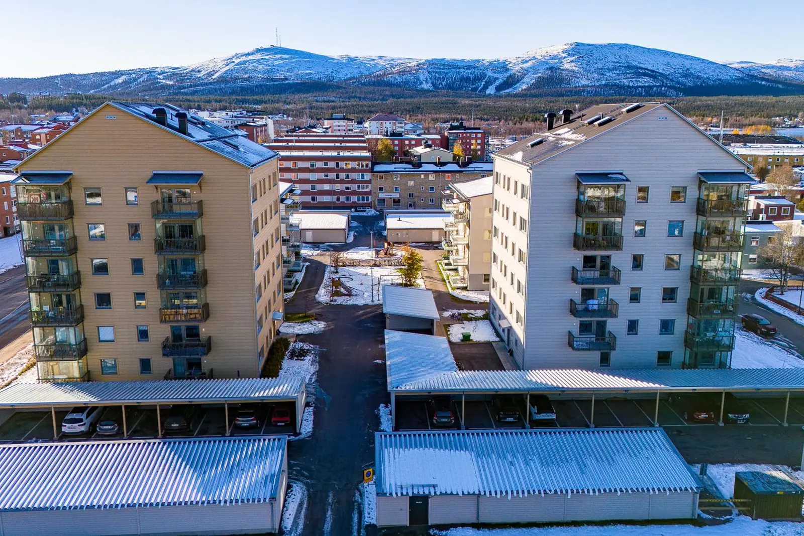 Lägenhet, Lappfogdegatan 1b, Gällivare. Bild 1 av 20
