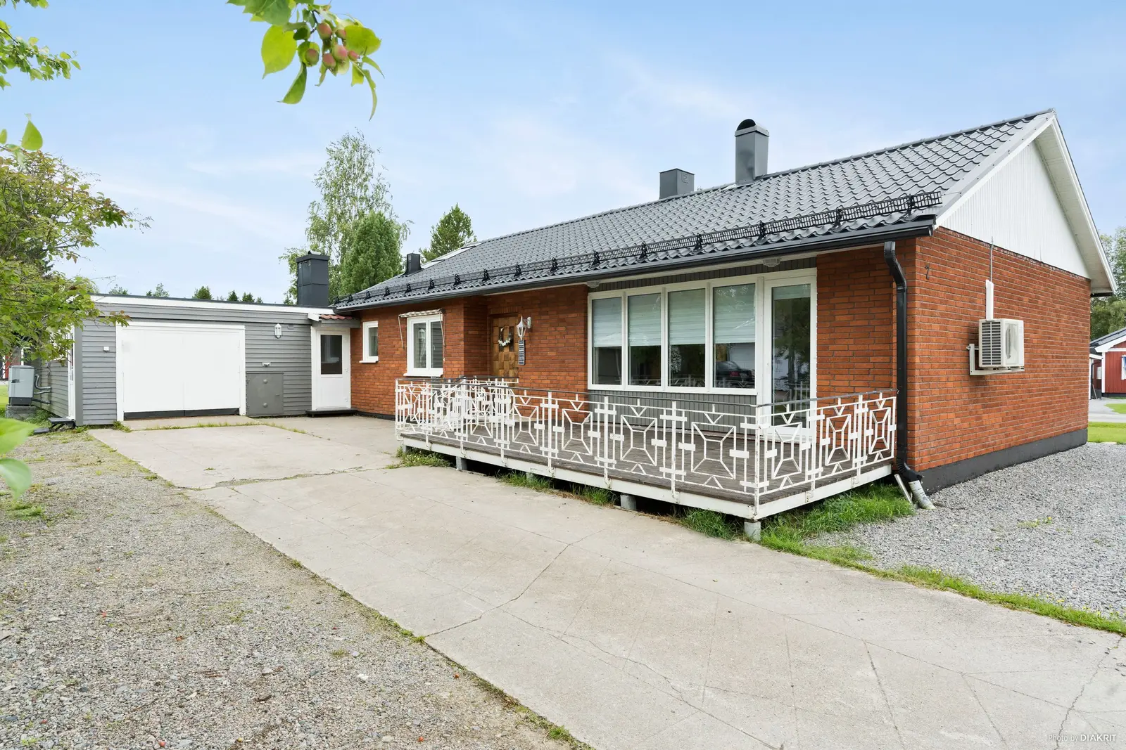 Image 1 of 20 of Magasinsvägen 2