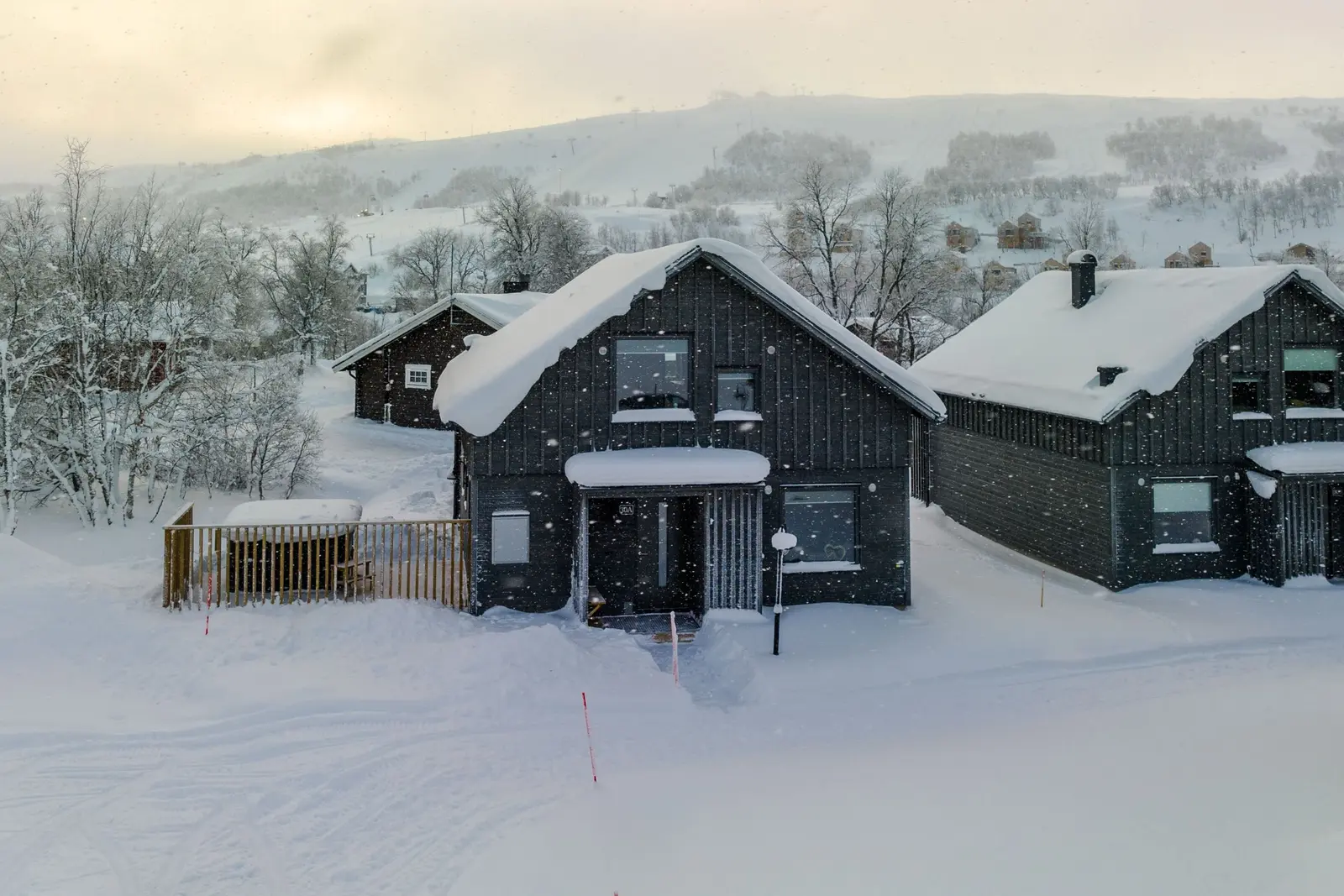 Lägenhet, Hamrafjällsstigen 30a, Tänndalen. Bild 1 av 20