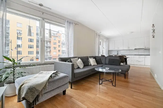 Lägenhet, Karlslundsvägen 5, Järfälla. Bild 1 av 20