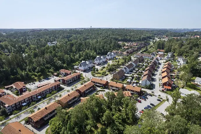 Bild 1 av 20 på Plommonvägen 4C