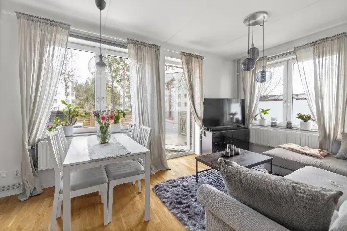 Lägenhet, Sandstuguvägen 57, Tumba. Bild 1 av 20
