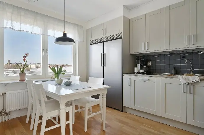Apartment, Fyrvaktarkroken 42 vån 6/6, Enskededalen. Photo 1 of 33