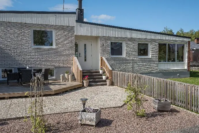 Bild 1 av 40 på Liden 1
