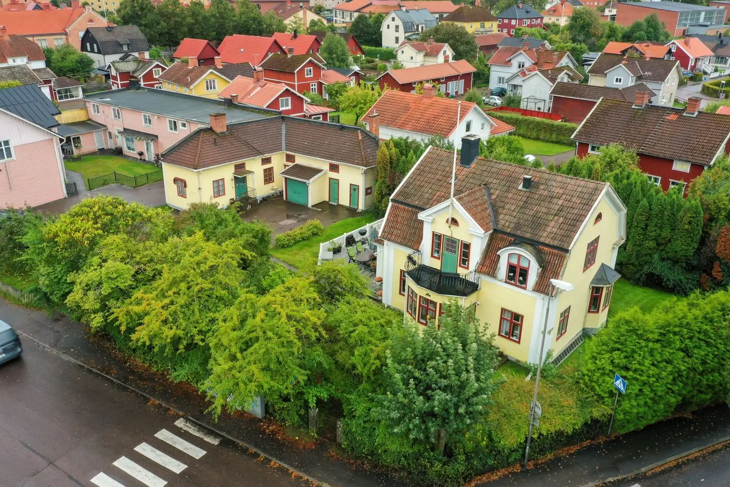 Bild 1 av 40 på Irisdalsgatan