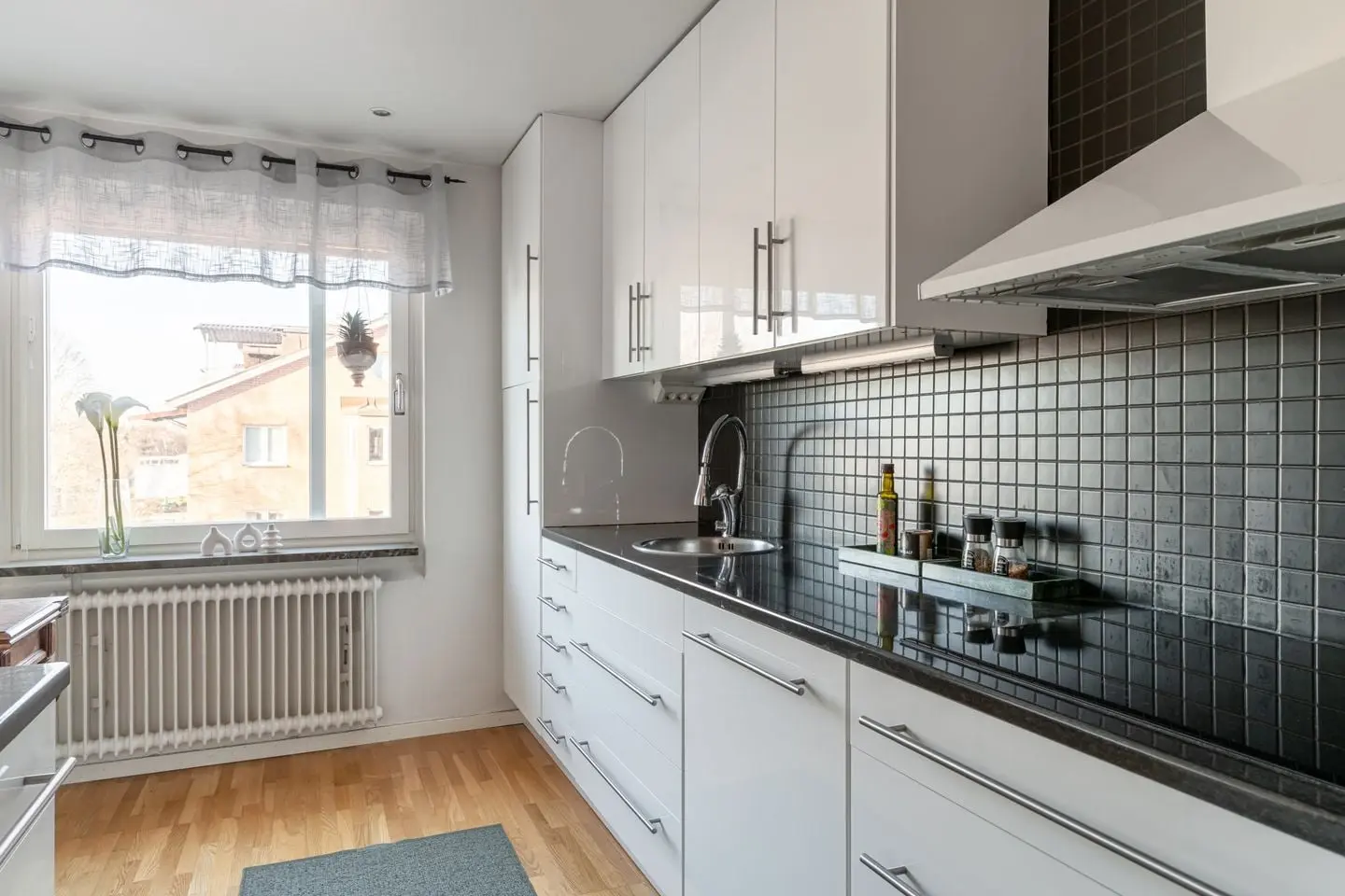 Bild 1 av 30 på Västergatan