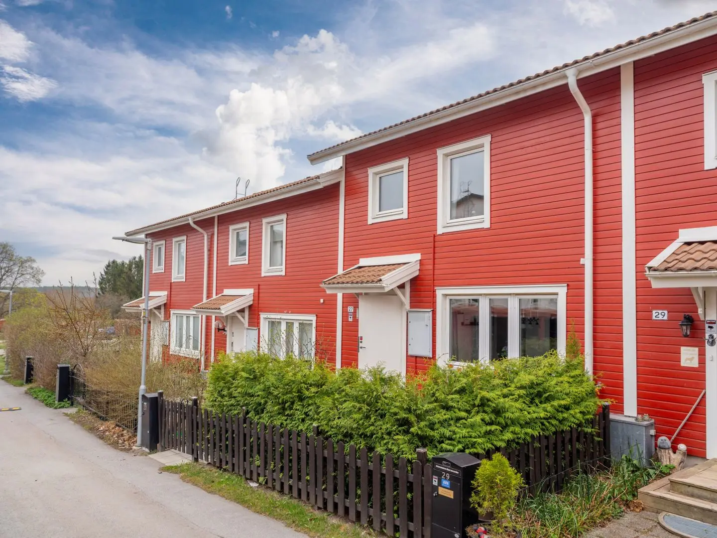 Image 1 of 36 of Celsings Väg