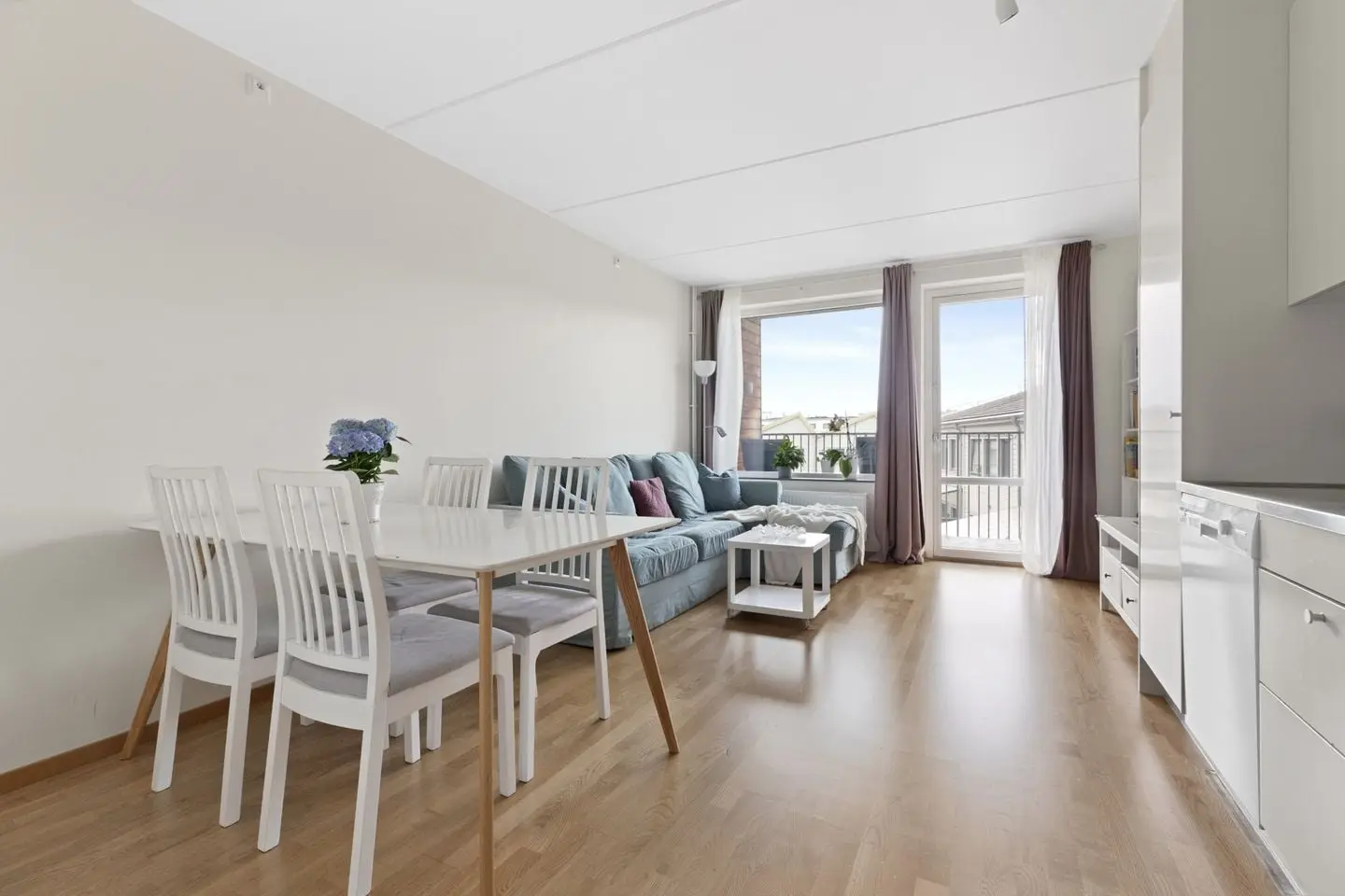 Lägenhet, Ursviks allé, Sundbyberg. Bild 1 av 24