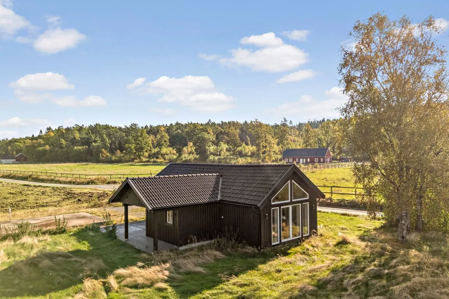 Bild 1 av 20 på Hälleviksvägen
